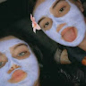 Meet your Posher, Lily